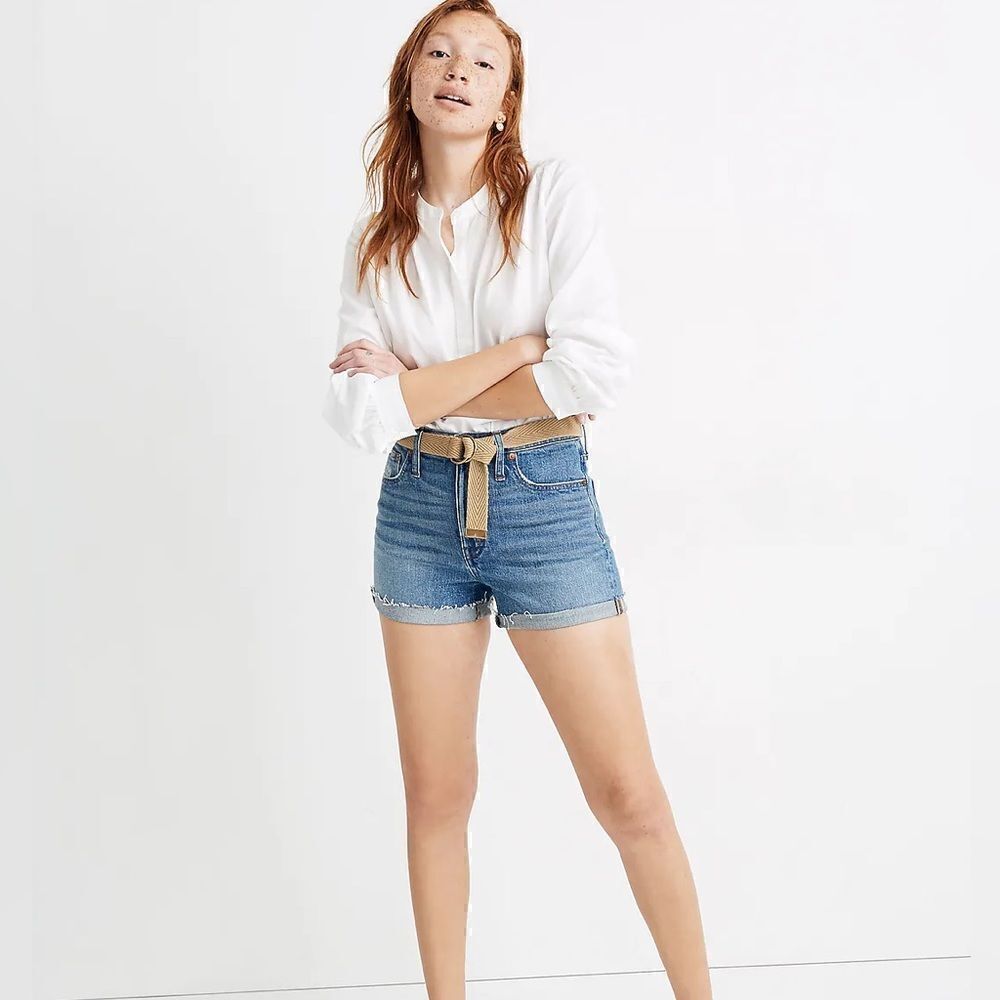 Hollister High Rise Short Shorts 2” Inseam size 3
